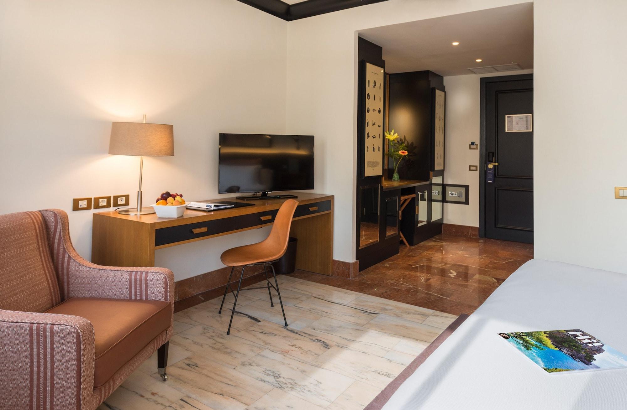 Hotel H10 Tribeca Madrid Exterior foto