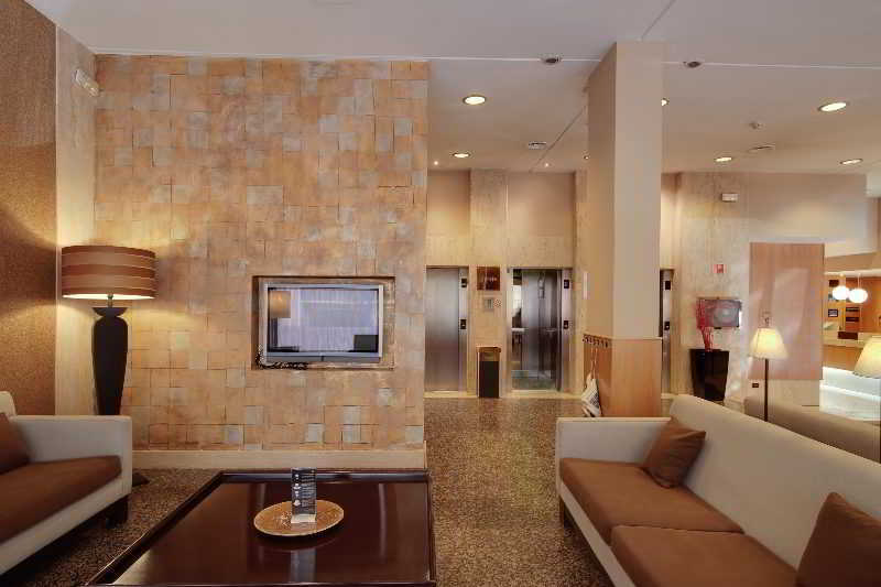 Hotel H10 Tribeca Madrid Exterior foto